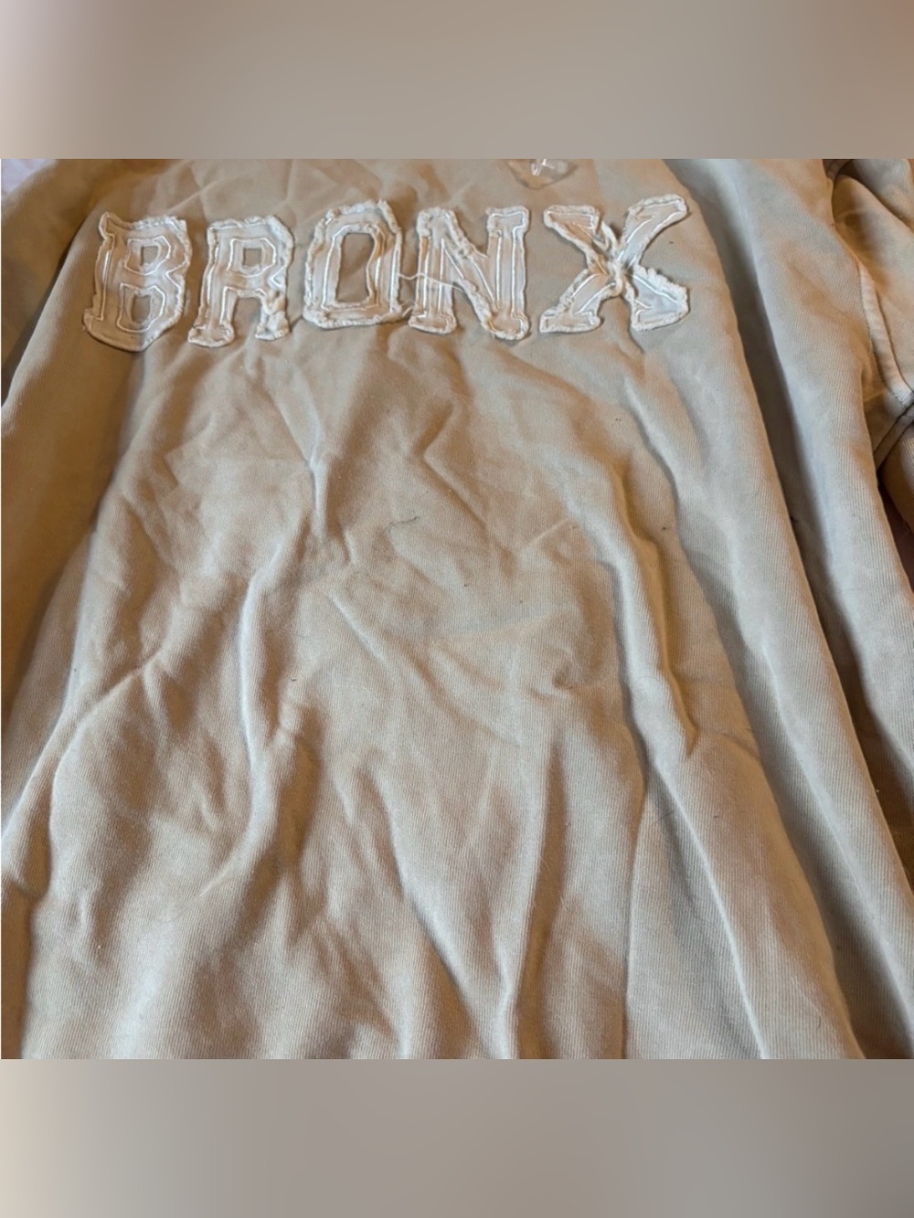 2/$25💌 Bronx Embroidered Cotton Crewneck